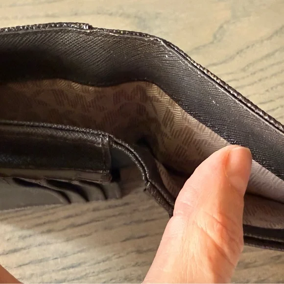 Michael Kors Monogram Wallet – Rich Brown & Tan | Elegant & Compact - Picture 5 of 6